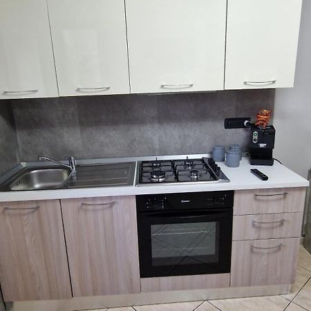 Fashion House Napoli Apartment Bagian luar foto