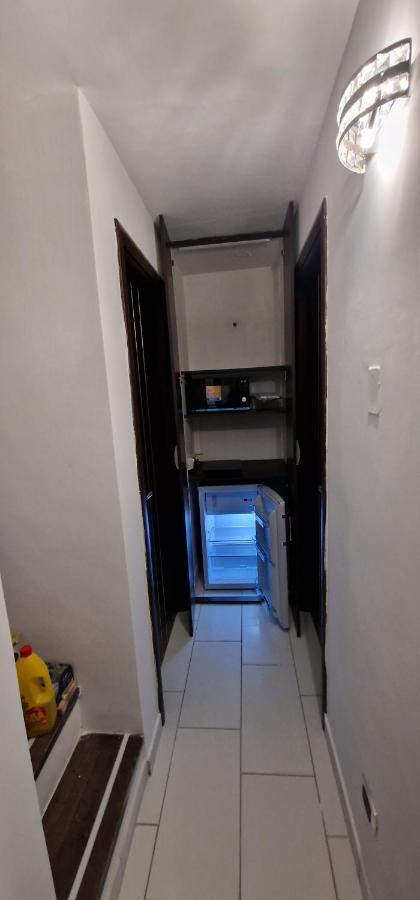Fashion House Napoli Apartment Bagian luar foto