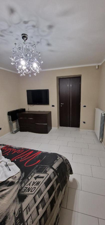 Fashion House Napoli Apartment Bagian luar foto