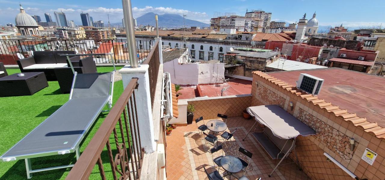 Fashion House Napoli Apartment Bagian luar foto