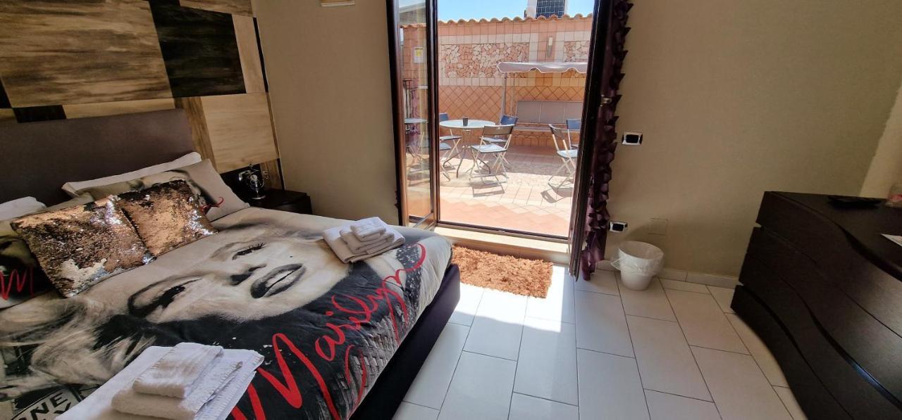Fashion House Napoli Apartment Bagian luar foto