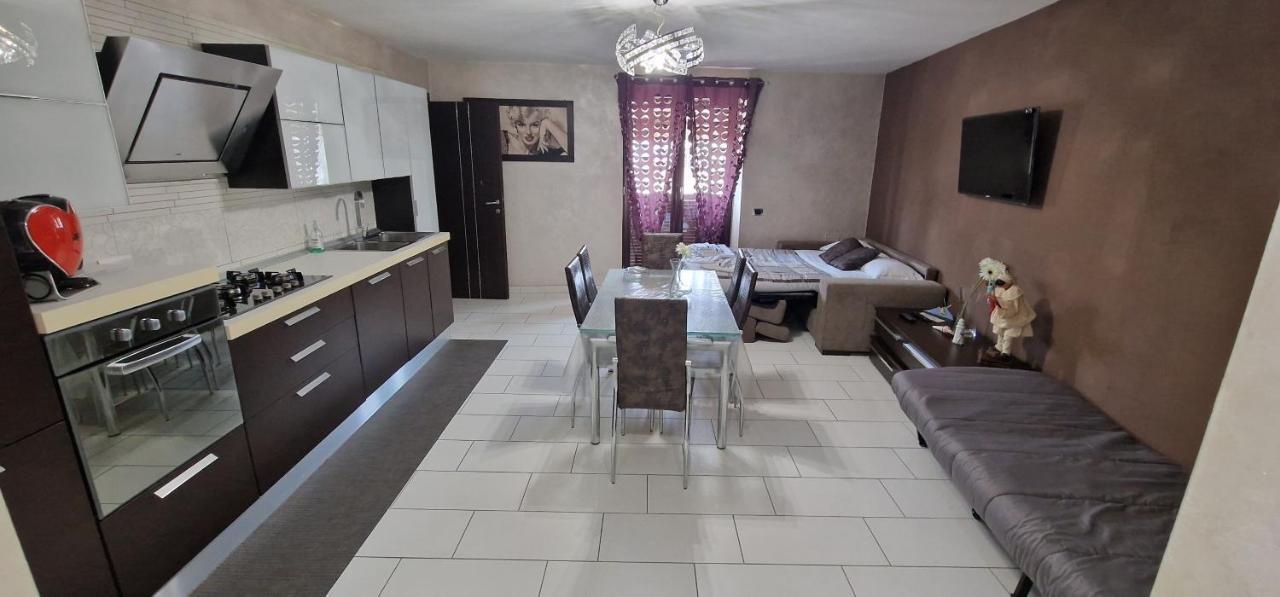 Fashion House Napoli Apartment Bagian luar foto