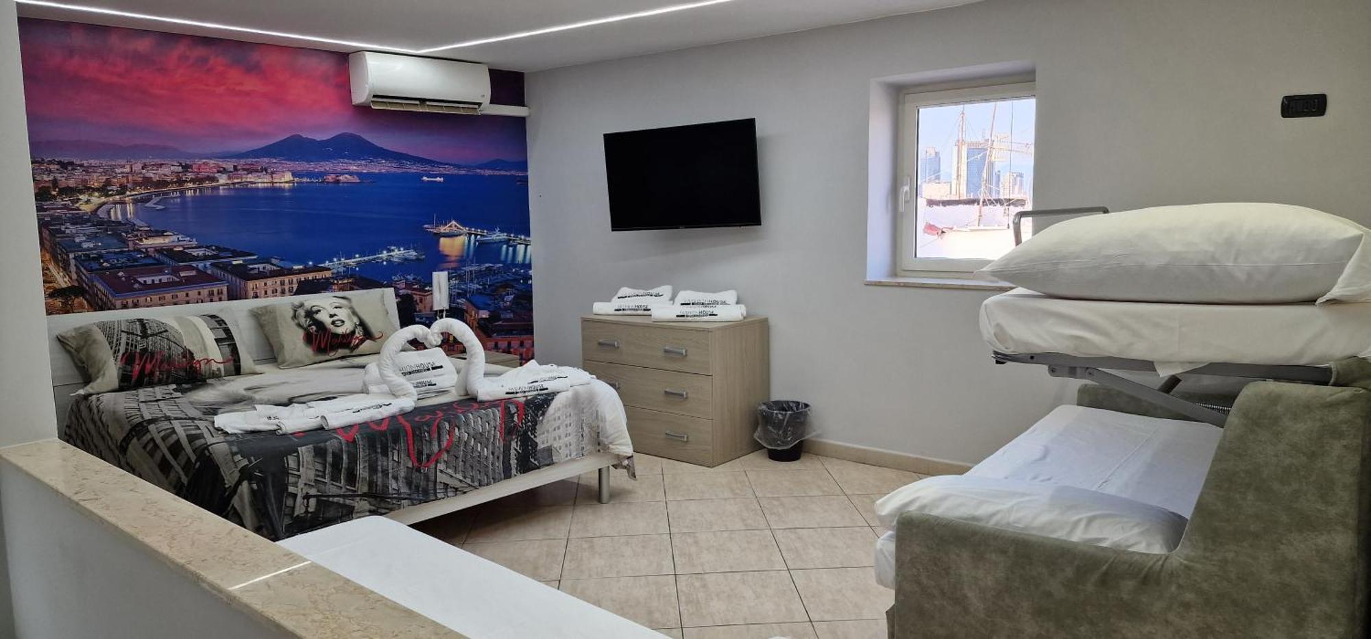 Fashion House Napoli Apartment Bagian luar foto