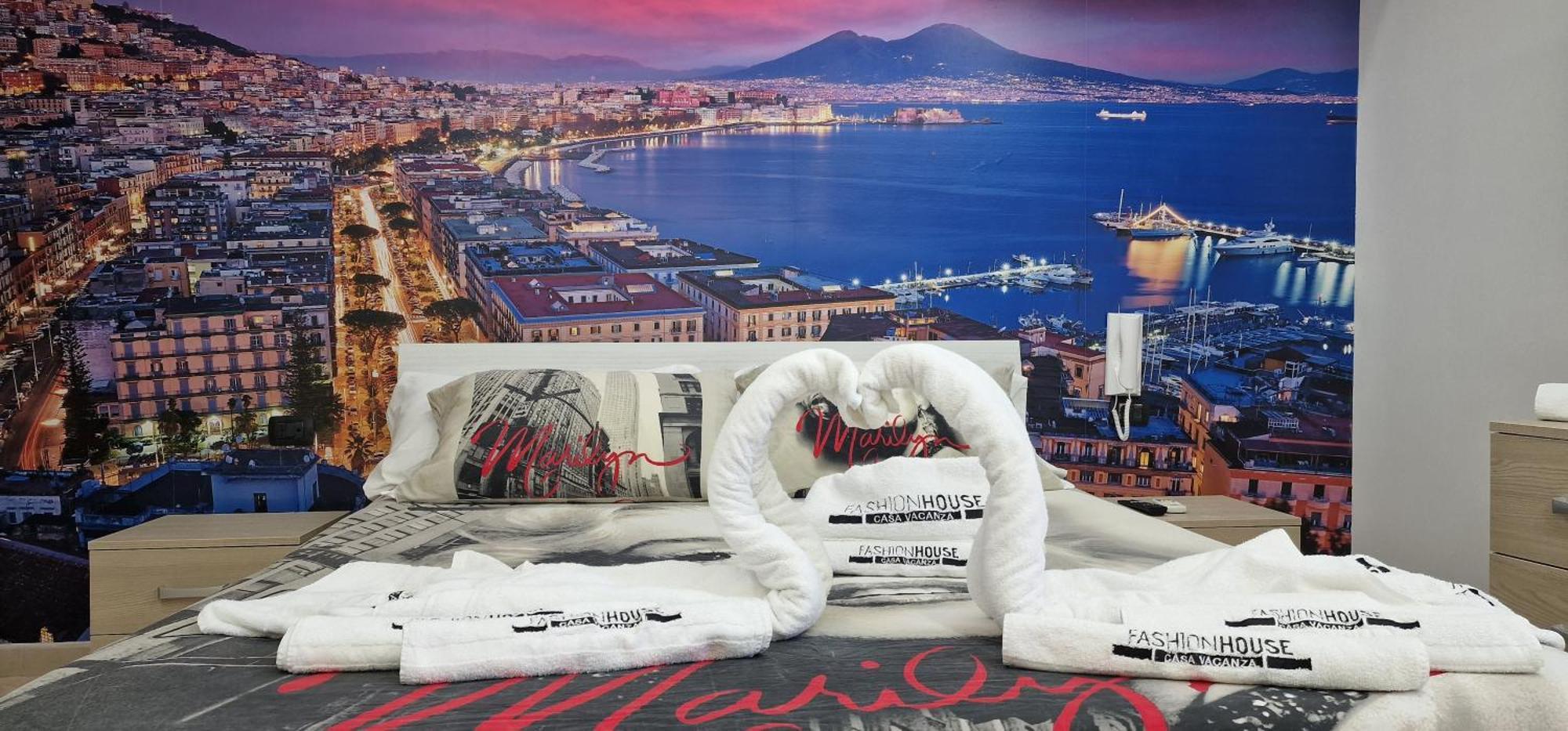 Fashion House Napoli Apartment Bagian luar foto